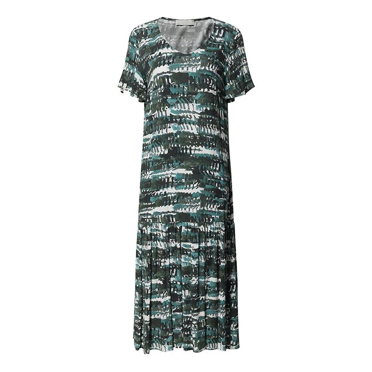 Beautiful Floral Long Pleated Dress Beautiful Floral Long Pleated Dress